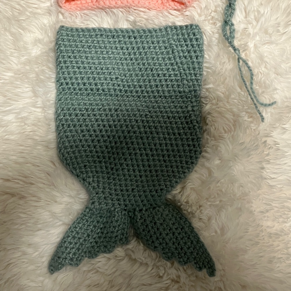 Kids Mermaid Crochet Matching Set - Pink and Green - Picture 2 of 3